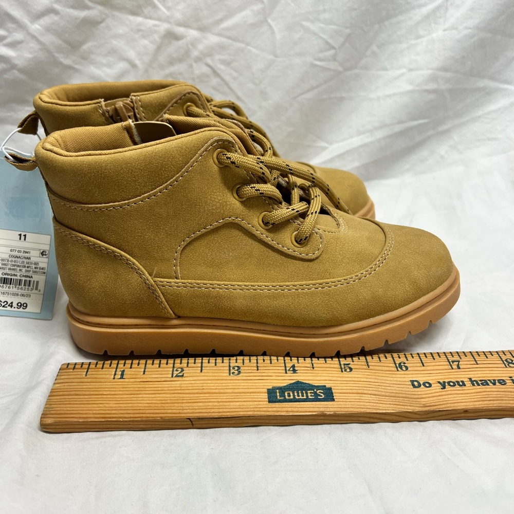 Boots - Picture 12 of 14